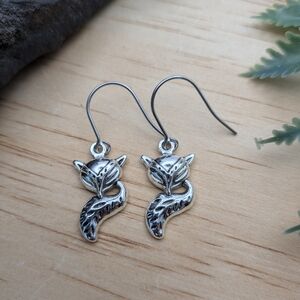 Fox Dangle Earring / Nature Jewelry